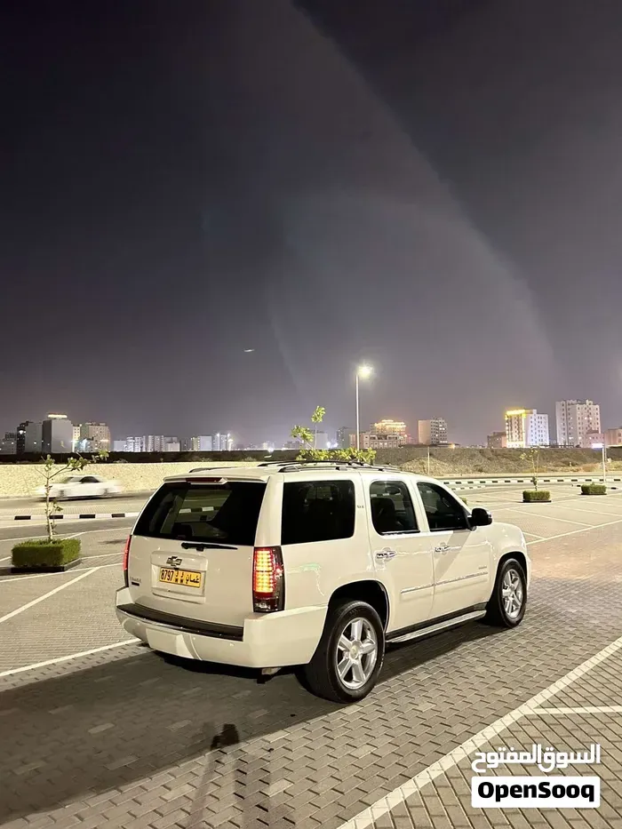 Chevrolet Tahoe 2010 photo 3