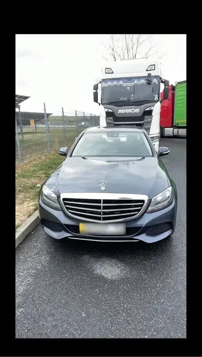Mercedes-Benz C180