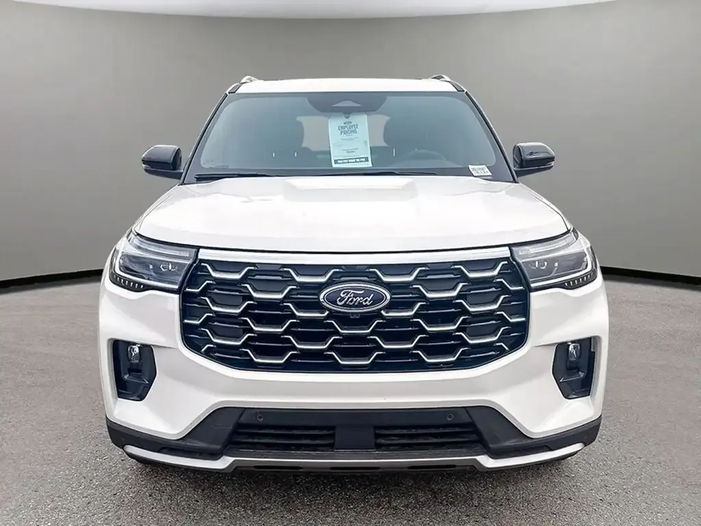 Ford Explorer 2026 photo 2