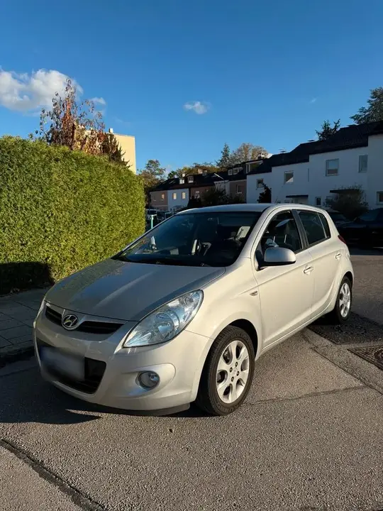 Hyundai I20