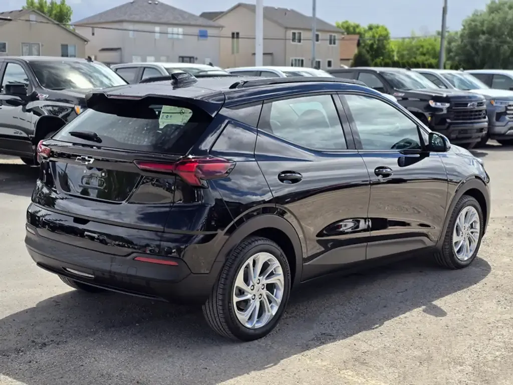 Chevrolet Bolt 2027 photo 5