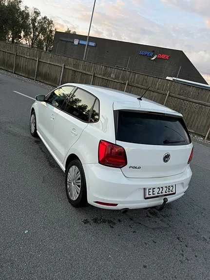 Volkswagen Polo 2015 photo 3