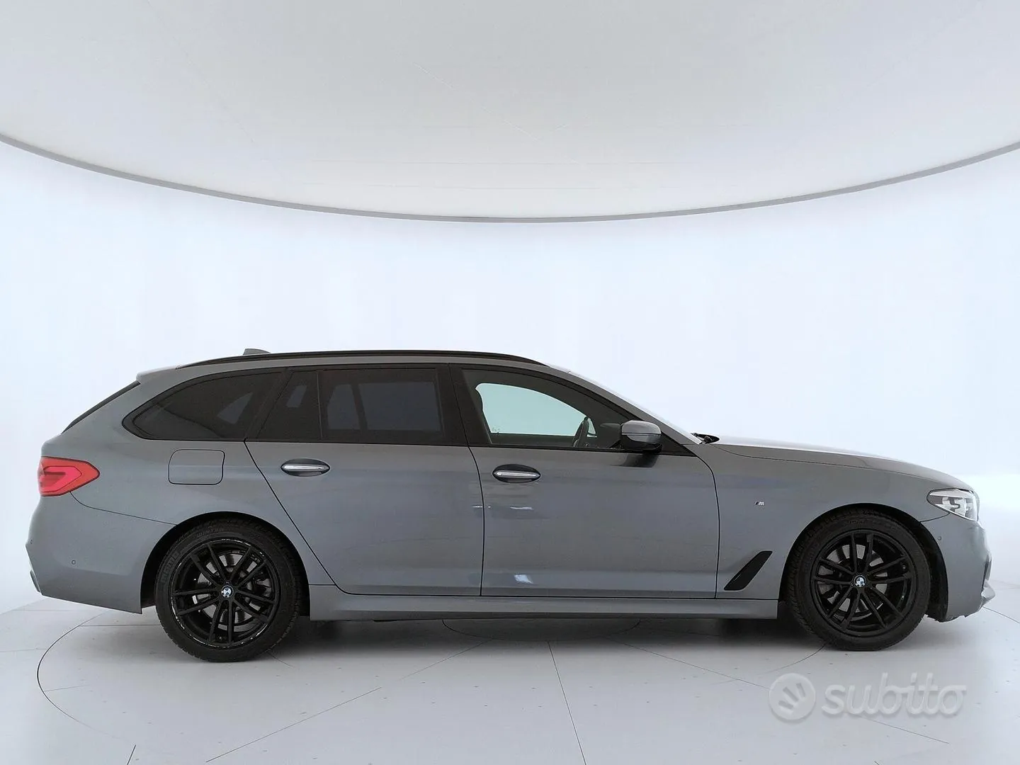 BMW 5 Series 2019 photo 4