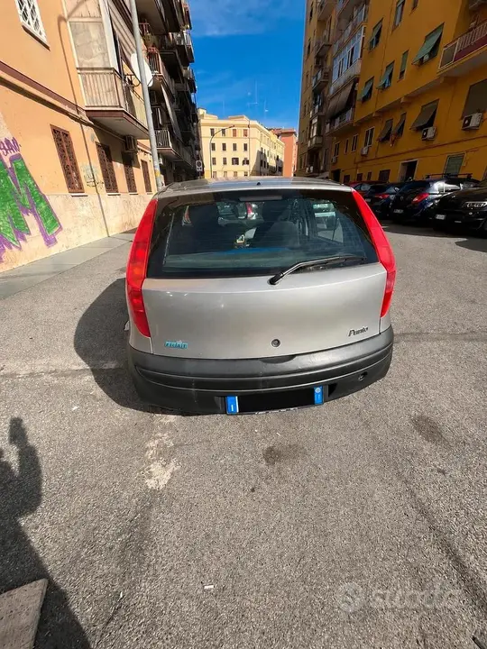 Fiat Punto 2000 photo 2