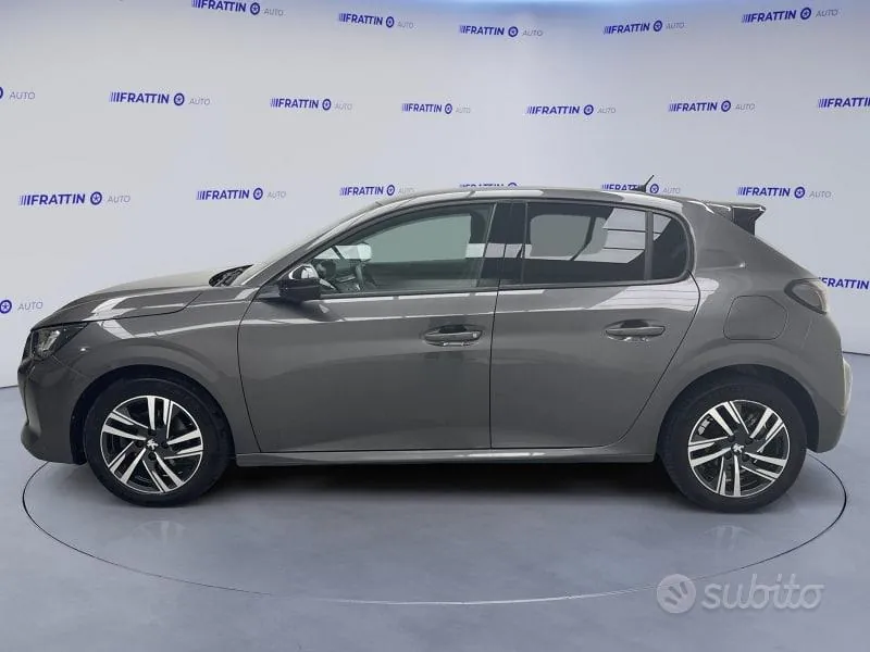 Peugeot 208 2023 photo 5