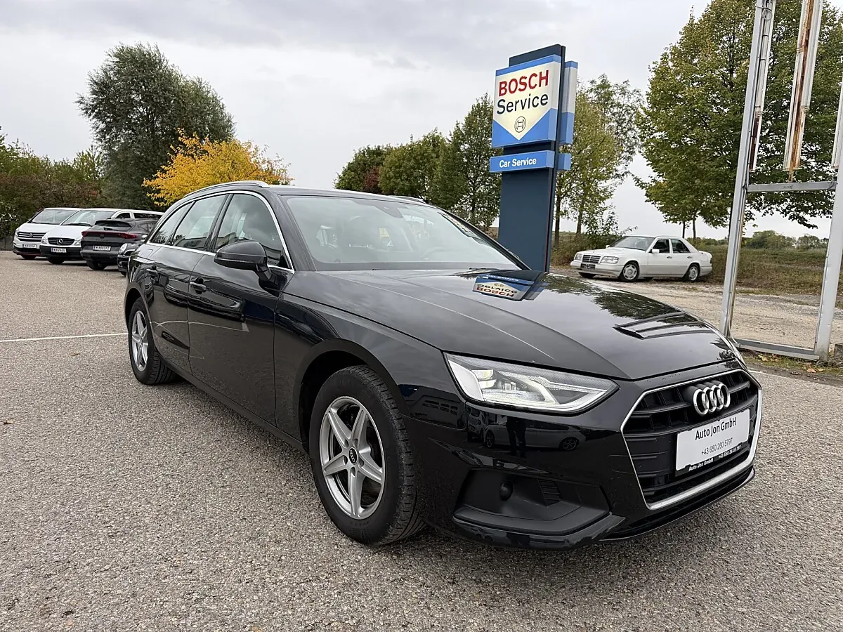 Audi A4 2021 photo 2