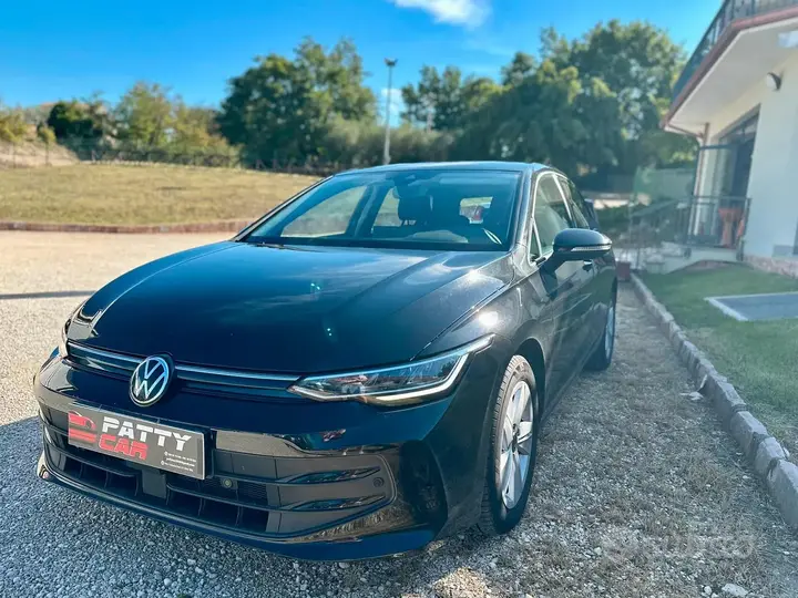 Volkswagen Golf 2025 photo 3