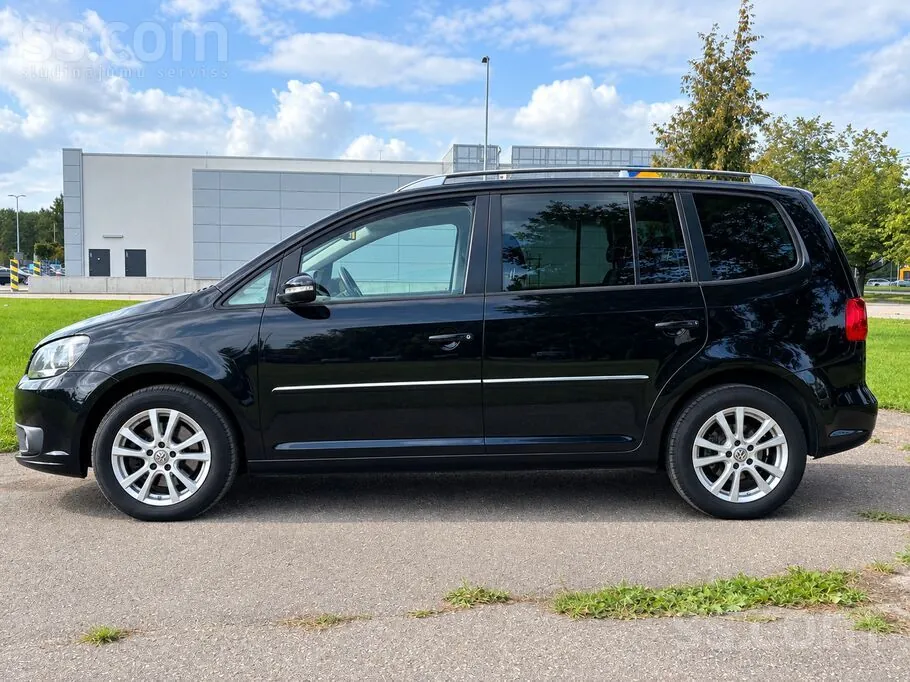 Volkswagen Touran 2012 photo 5