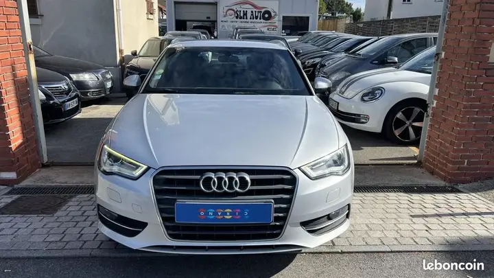 Audi A3 2014 photo 2