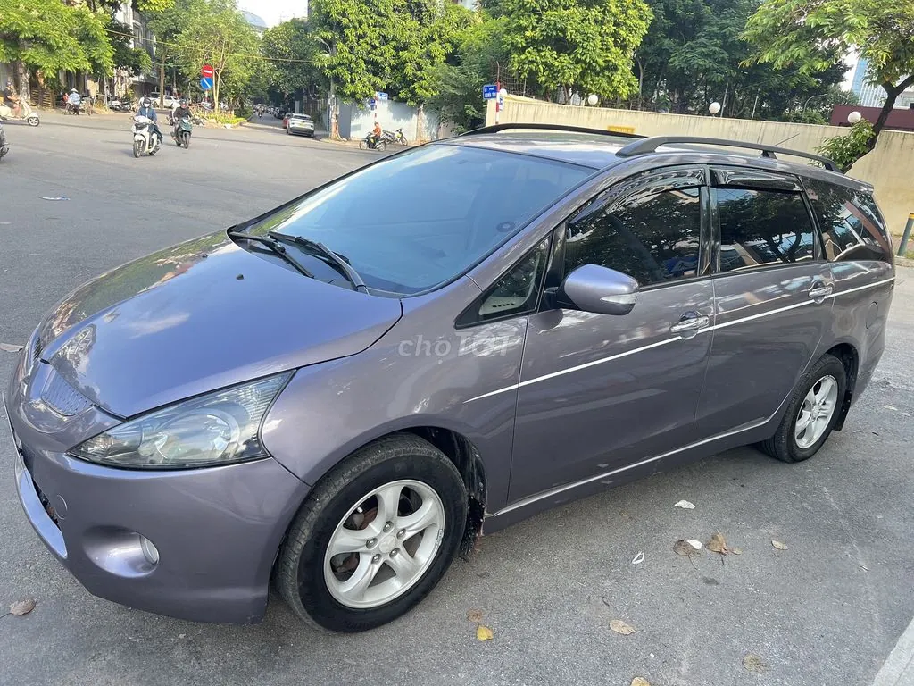 Mitsubishi Grandis