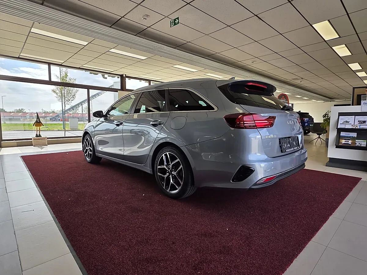 Kia Ceed 2023 photo 3