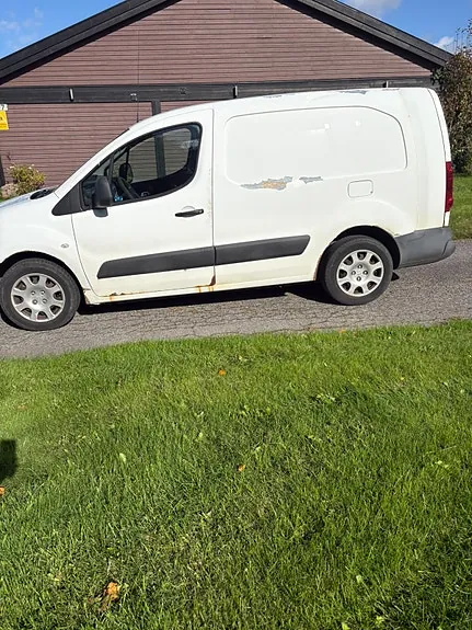 Peugeot Partner 2011 photo 4