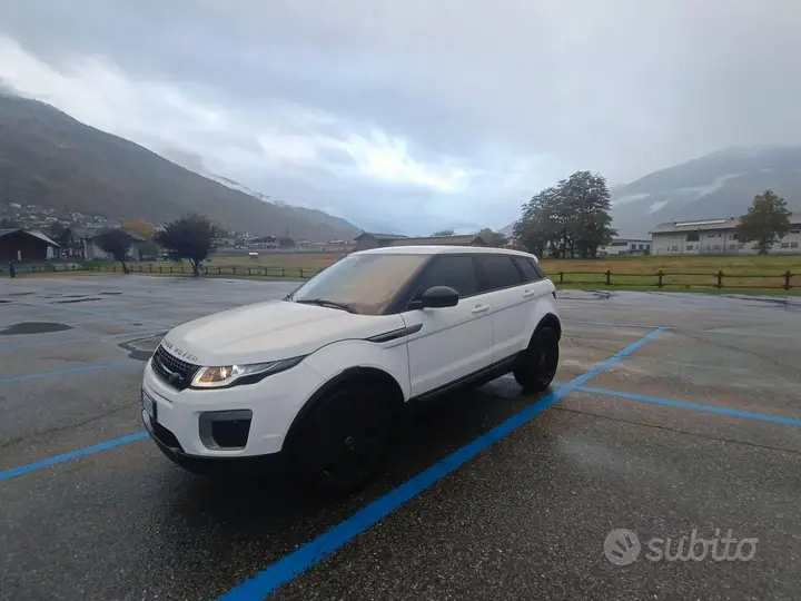 Land Rover Range Rover Evoque 2017 photo 5