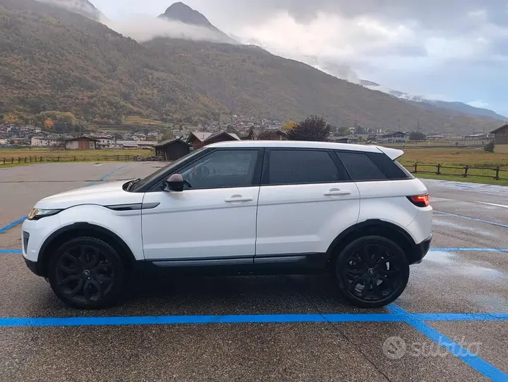Land Rover Range Rover Evoque 2017 photo 2