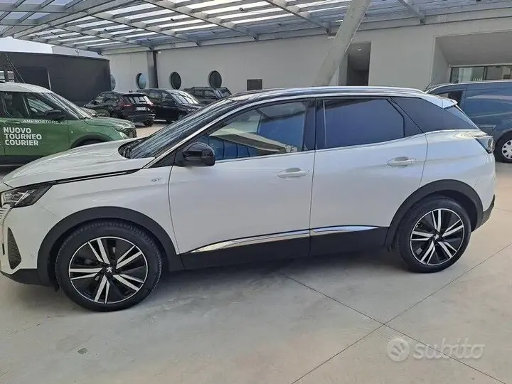 Peugeot 3008 2022 photo 4
