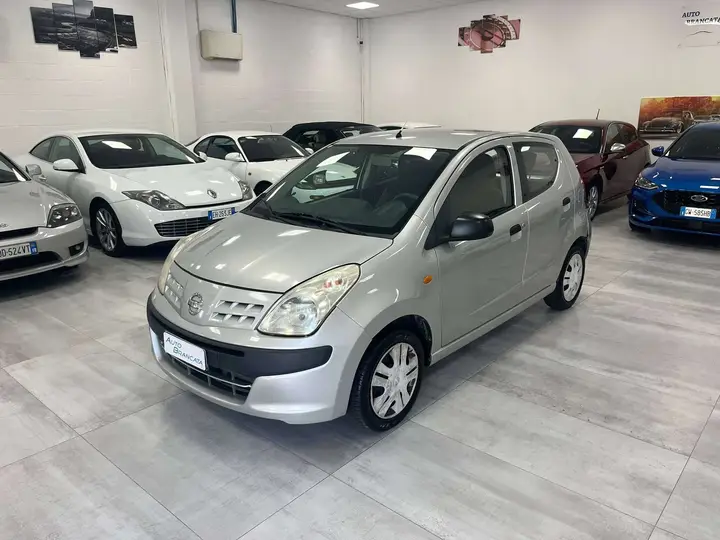 Nissan Pixo