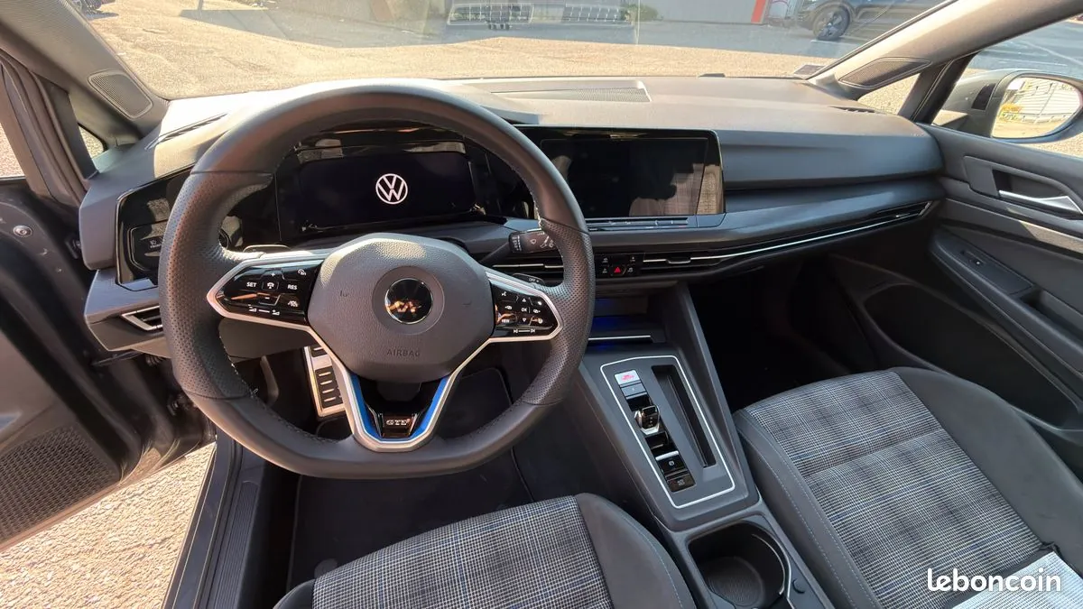 Volkswagen Golf 2021 photo 3
