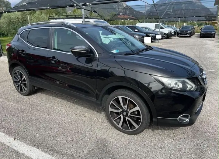 Nissan Qashqai 2014 photo 2