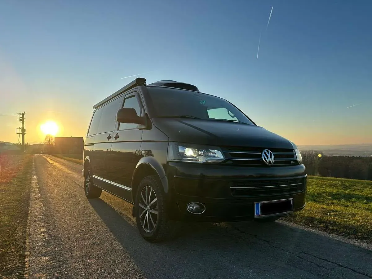 Volkswagen Multivan 2013 photo 3