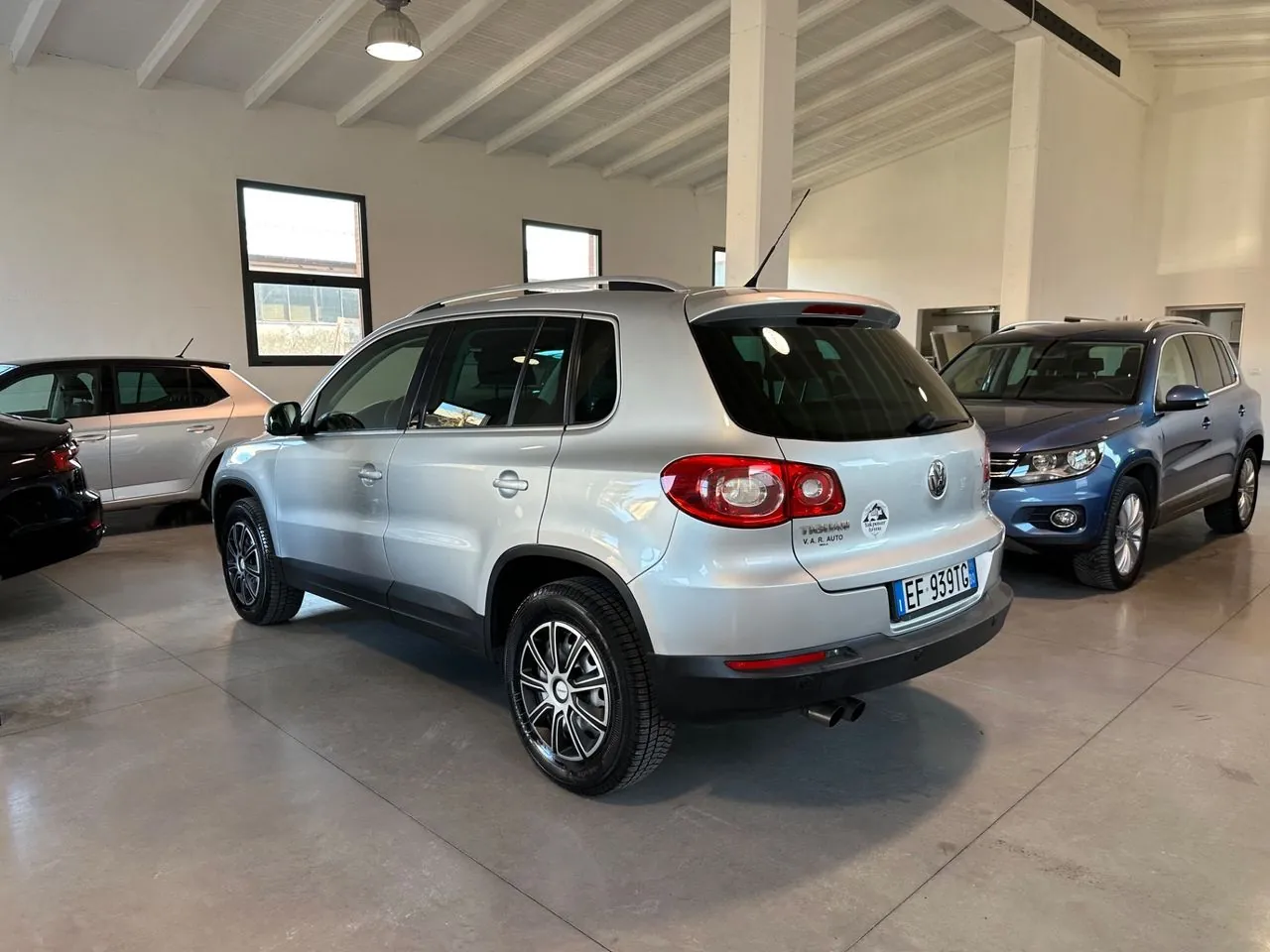 Volkswagen Tiguan 2011 photo 5