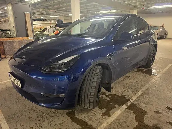 Tesla Model Y 2022 photo 3