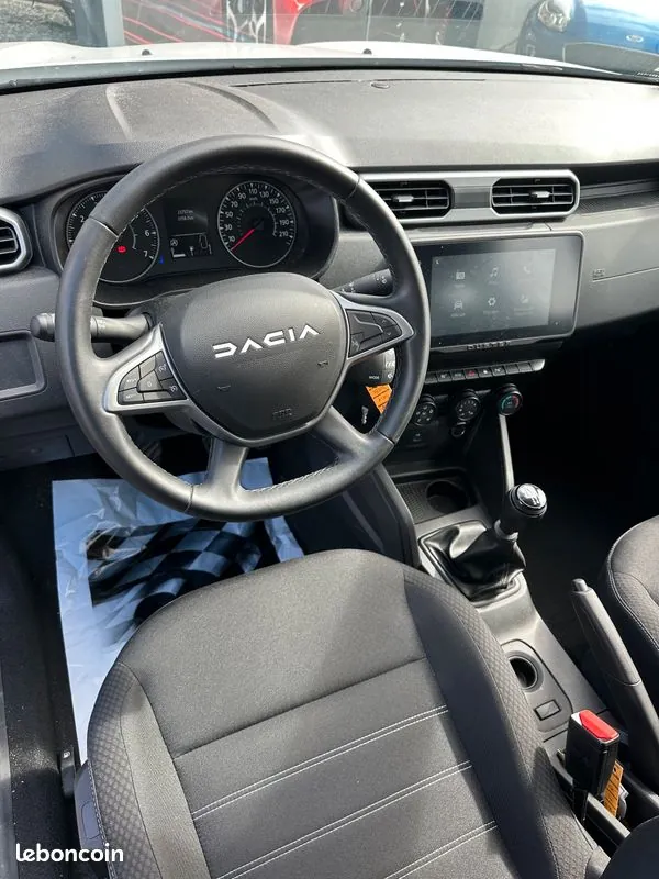 Dacia Duster 2024 photo 3