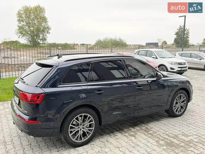 Audi Q7 2016 photo 5