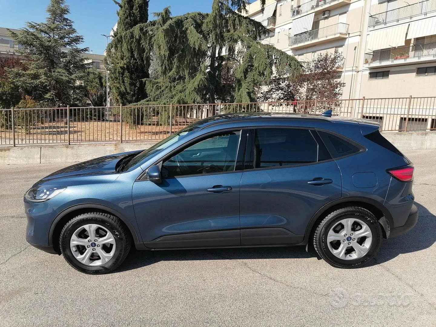 Ford Kuga 2022 photo 3