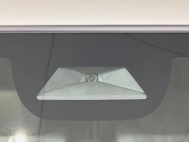 Honda N-Box Custom 2026 photo 3