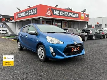 Toyota Aqua 2015 photo 2