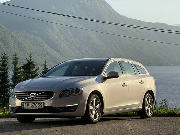 Volvo V60 2016 photo 2