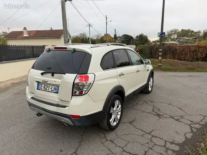 Chevrolet Captiva 2012 photo 2