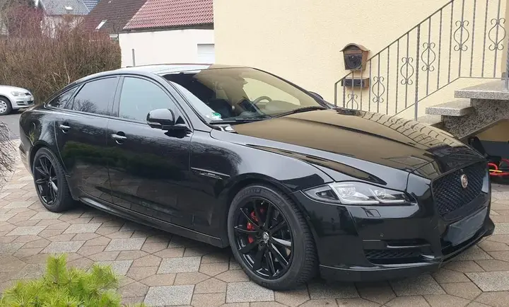 Jaguar Xj