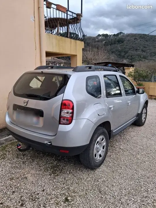 Dacia Duster 2013 photo 2