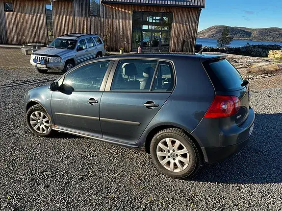 Volkswagen Golf 5 2008 photo 3