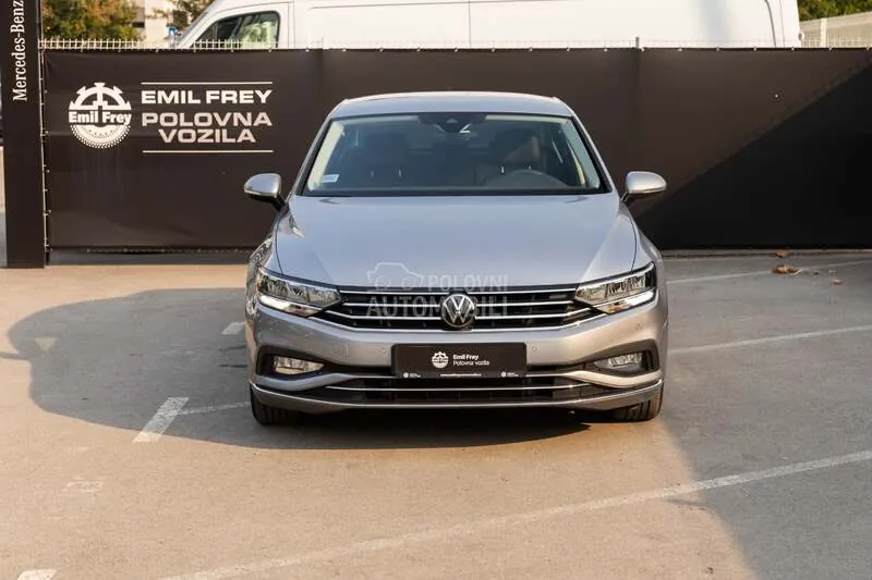 Volkswagen Passat 2022 photo 5