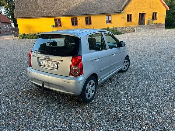 Kia Picanto 2008 photo 3