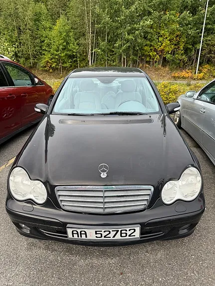 Mercedes-Benz C180