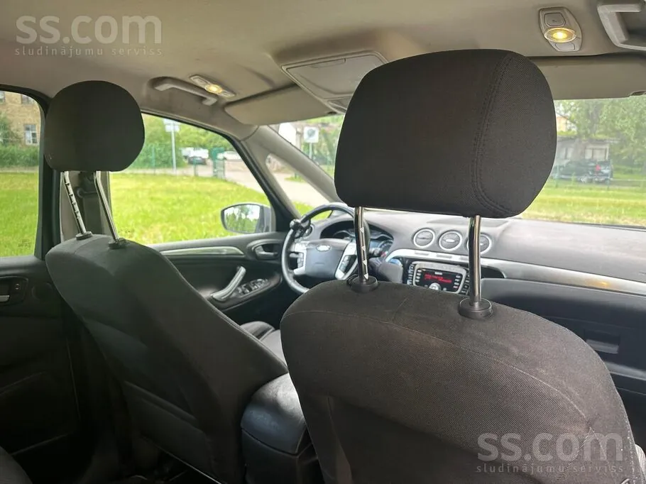 Ford S-Max 2013 photo 5