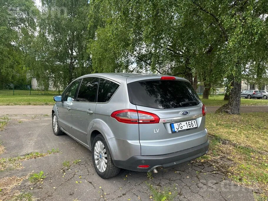 Ford S-Max 2013 photo 3