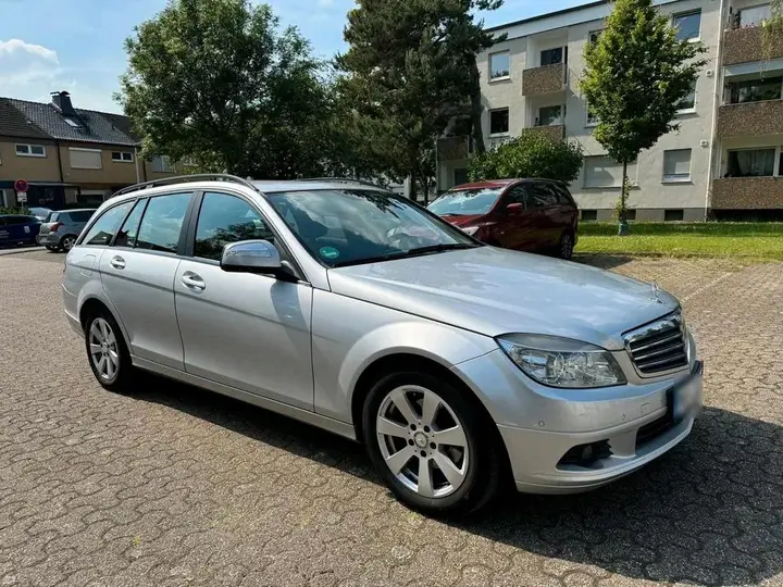 Mercedes-Benz C180