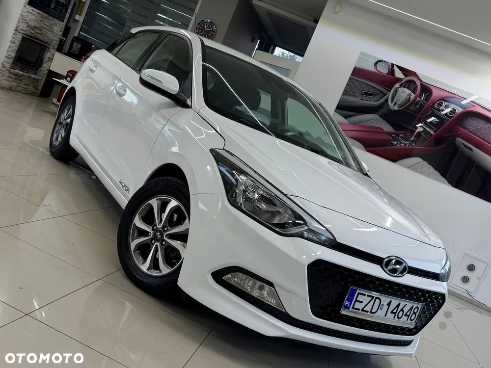Hyundai I20 2015 photo 2