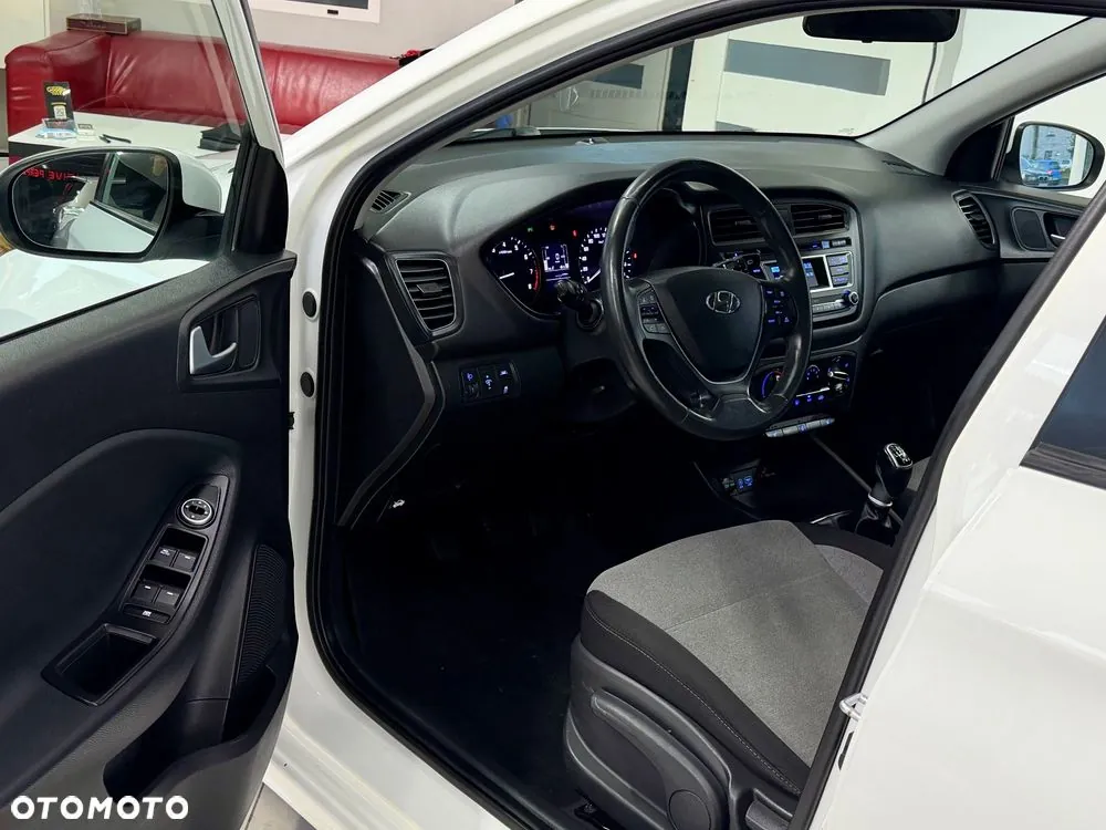 Hyundai I20 2015 photo 5
