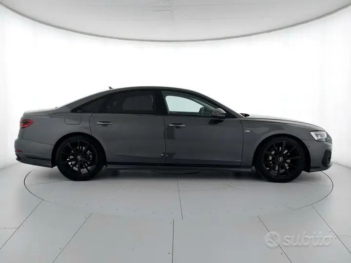 Audi A8 2024 photo 4