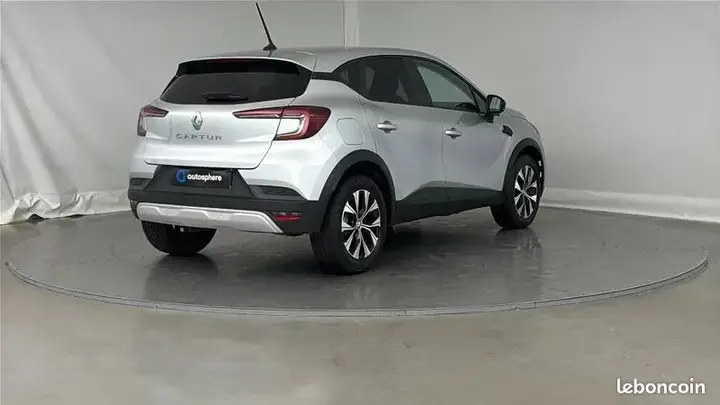 Renault Captur 2024 photo 5