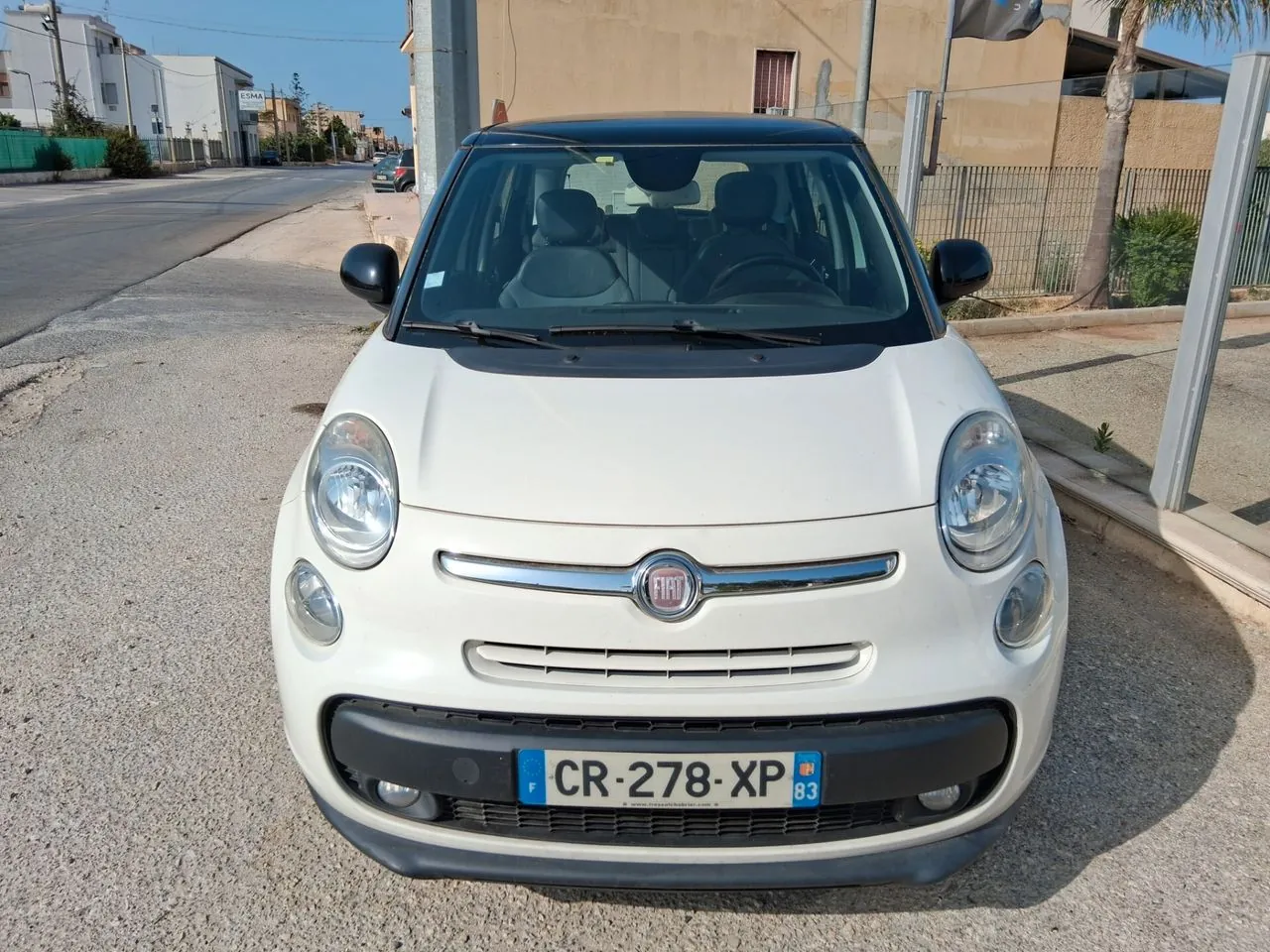 Fiat 500L 2013 photo 2