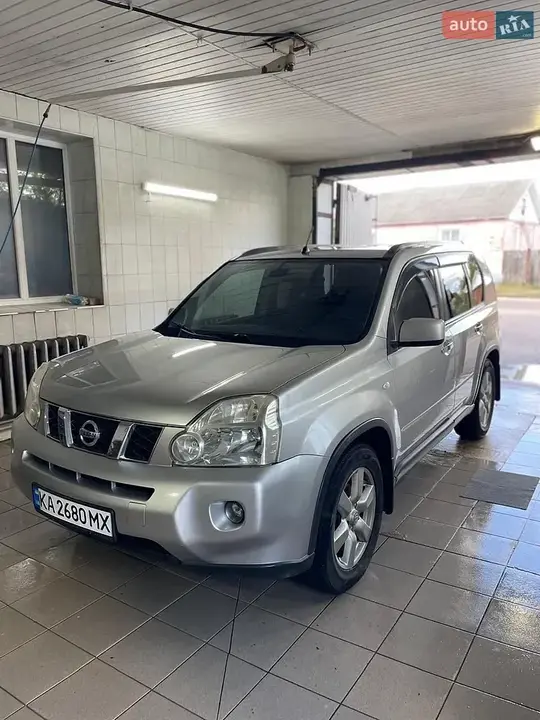Nissan X-Trail 2009 photo 2