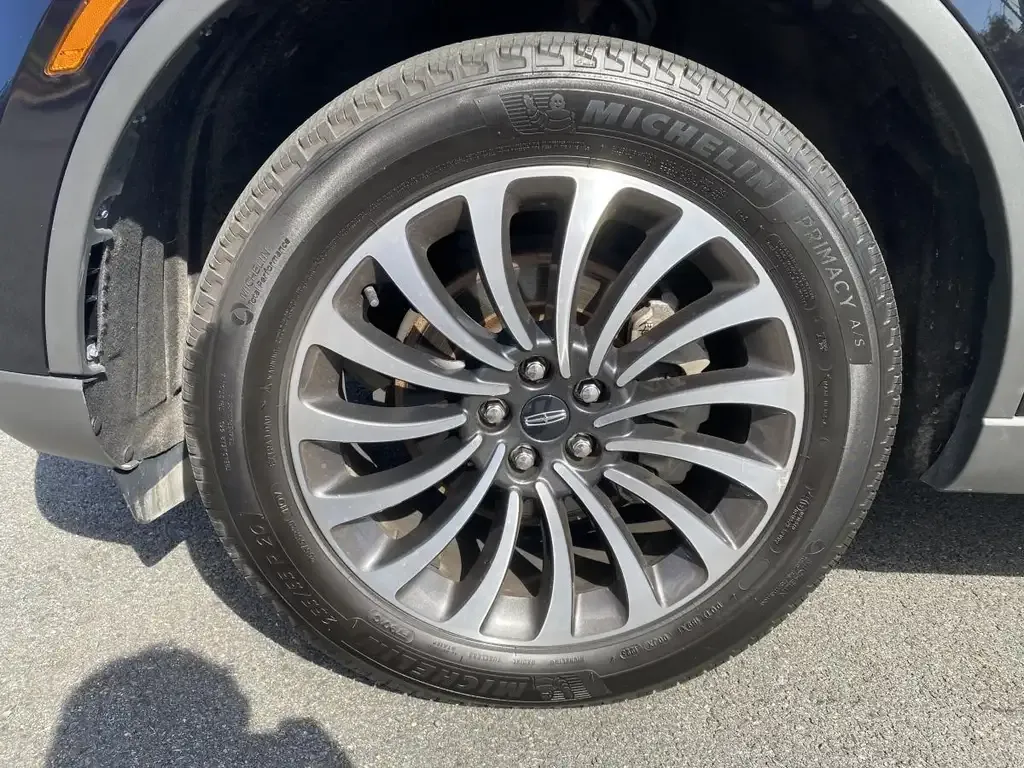 Lincoln Aviator 2023 photo 2