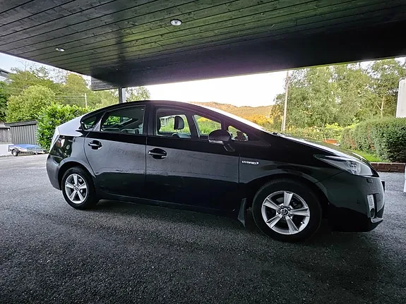Toyota Prius 2011 photo 4