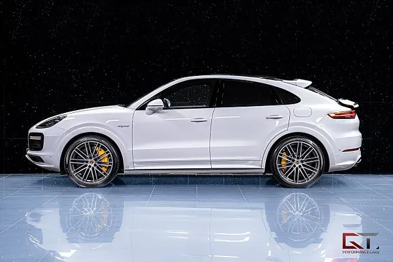 Porsche Cayenne Turbo S 2022 photo 4